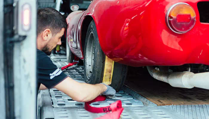 Autotrasportatori-certificati-per-la-spedizione-di-veicoli-di-lusso