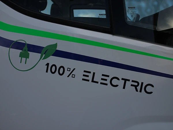 Peluso-Automotive-Group-azienda-specializzata-nel-trasporto-veicoli-di-lusso-sostenibile