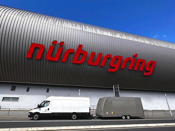 trasporti-su-strada-per-auto-da-competizione-gestiti-da-peluso